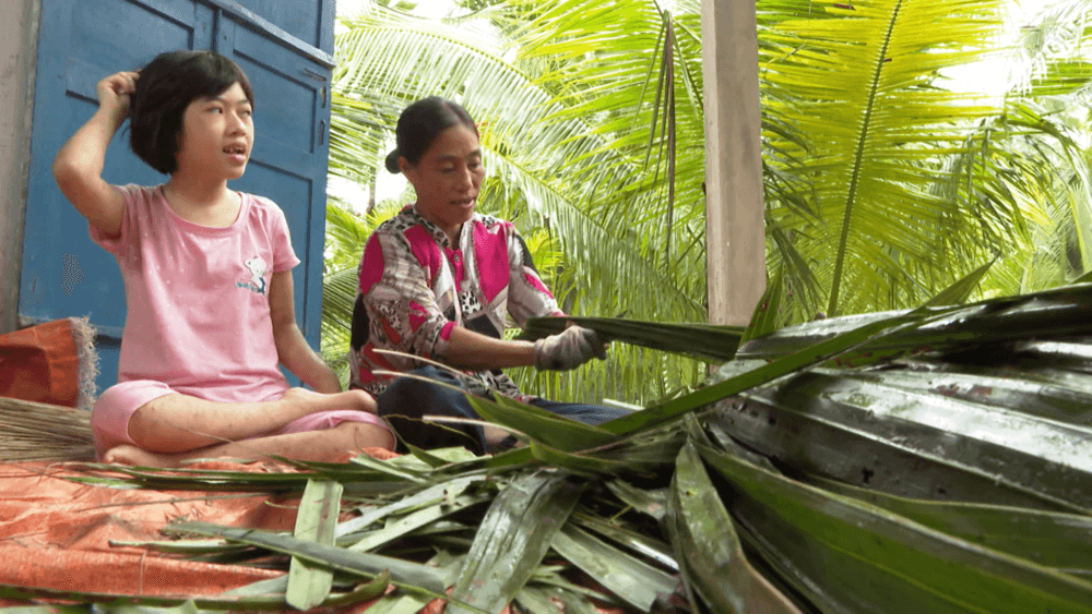 Chuyến xe nhân ái: Người phụ nữ bị chồng bỏ rơi khi vừa mới sinh con