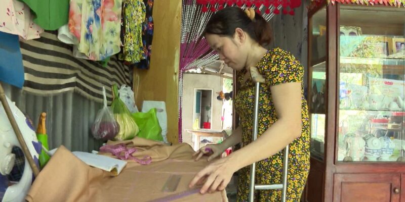Thần Tài Gõ Cửa: Người phụ nữ khuyết tật vượt lên số phận trở thành thợ may giỏi