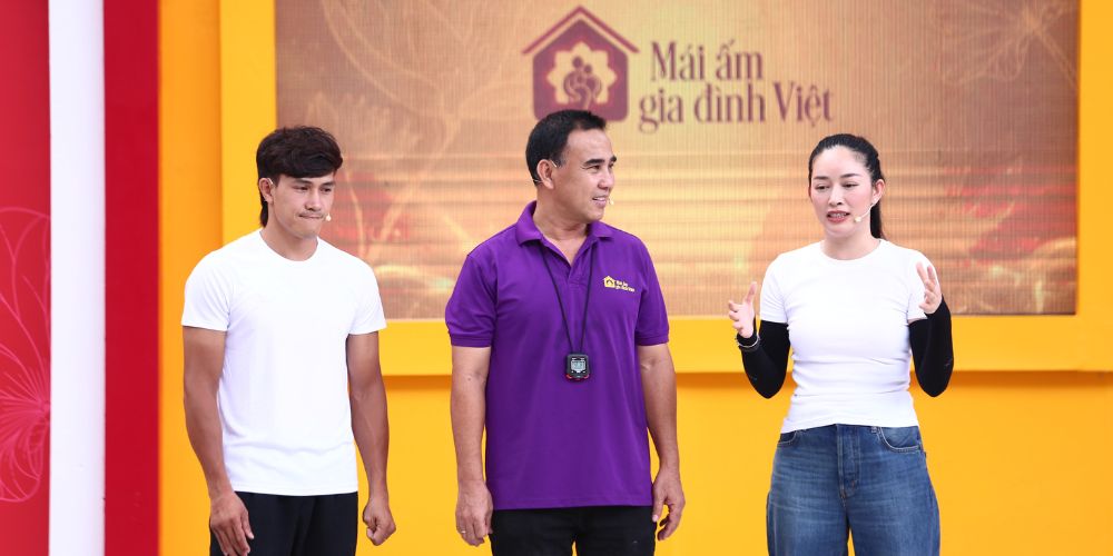 Mái ấm gia đình Việt: Mạnh mẽ trên sàn đấu, võ sĩ Duy Nhất vẫn bật khóc trước hoàn cảnh của các em nhỏ mồ côi