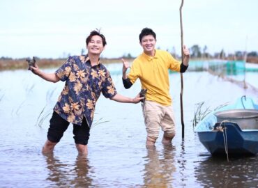 Bách nghệ kỳ thú: Bi Max lần đầu lội ruộng, bắt cá làm khô tại Tam Nông, Đồng Tháp