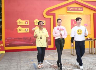 Mái ấm gia đình Việt: Siêu mẫu Vũ Thu Phương và ca sĩ Erik góp sức mang về giải thưởng 105 triệu cho trẻ em mồ côi