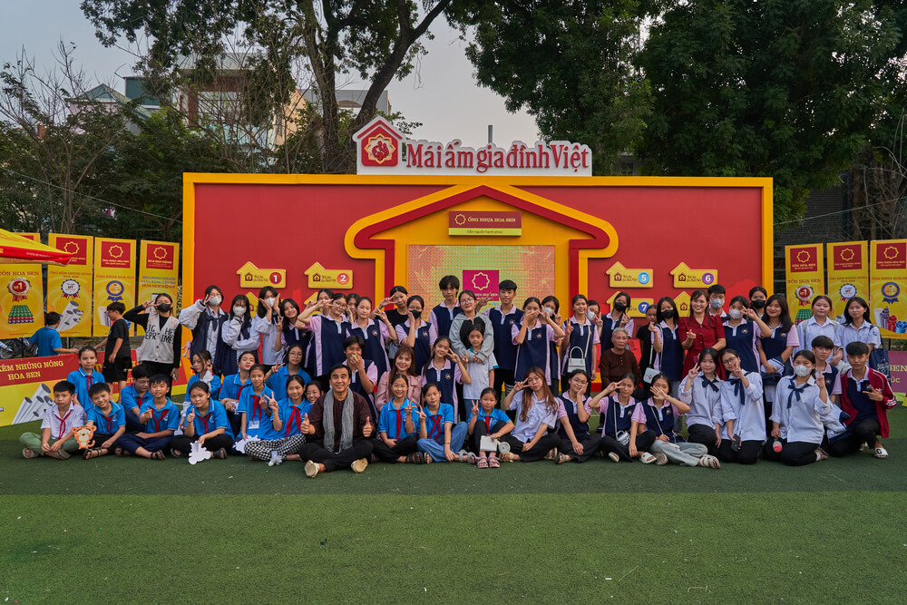 Kiều Minh Tuấn, Hòa Minzy, Bùi Xuân Hạnh tham gia “Mái Ấm Gia Đình Việt” tại Khánh Hòa