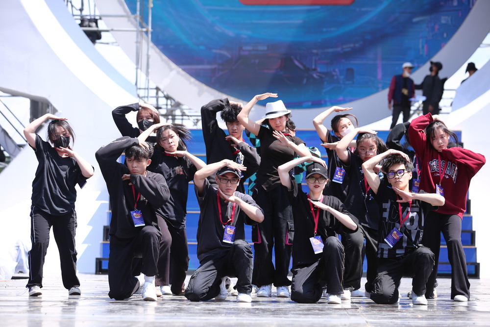 Đột nhập trước giờ G: Dalat Best Dance Crew 2024 - Hoa Sen Home International Cup có gì?