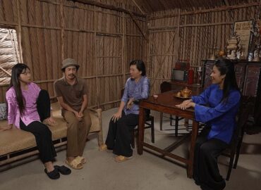 Sitcom Làm Giàu Cùng Cô Tư: nói chuyện trầm cảm vì áp lực “làm mãi không kiếm được nhiều tiền”