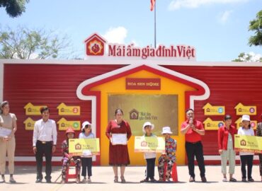 Mái Ấm Gia Đình Việt: VĐV Trương Đình Hoàng và hoa hậu Khánh Vân góp sức mang về 105 triệu đồng cho các em nhỏ mồ côi