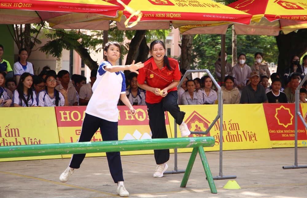 Nguyễn Thị Ánh Viên tiết lộ bản thân định “ăn gian” khi tham gia chương trình nhưng ý định không thành