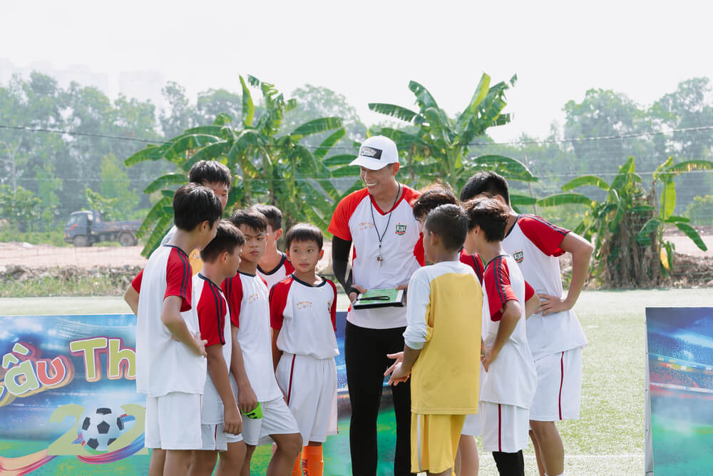 Cầu Thủ Nhí 2024: Bùi Tấn Trường lo lắng cho các tài năng nhí trước trận đấu gặp đối thủ mạnh