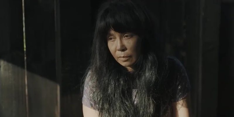Mẹ biển – Tập 16: Chị Hậu phát điên vì mất chồng con