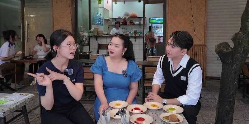 Thanh Nhí và Chen Ru Lu khâm phục cô chủ tiệm bánh khởi nghiệp ở tuổi 18