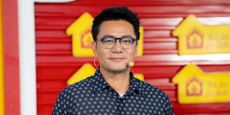 Diễn viên Trương Minh Cường tiết lộ tuổi thơ mồ côi, cùng mẹ gồng gánh gia đình từ sớm