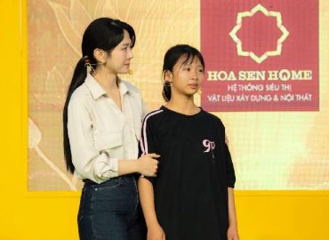 Lê Bống xúc động nhắc về tuổi thơ trong căn tập thể cũ, ngập nước thải đêm 30 Tết