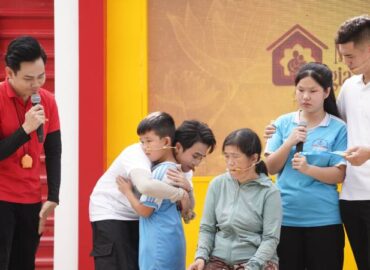 Huỳnh Lập bật khóc, Tiến Linh lặng người trước ước mơ giản dị của những em nhỏ trong “Mái ấm gia đình Việt”