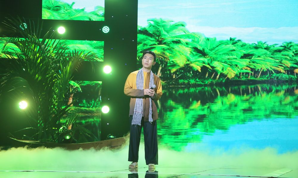 Hóa thân nữ du kích, thí sinh người Đức gây bất ngờ với màn biểu diễn “thuần Việt” 