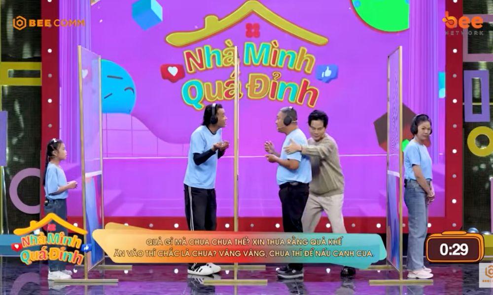 Nhà Mình Quá Đỉnh: Màn tranh giành “trai xinh, gái đẹp” của hai đội trưởng và MC Dương Hồng Phúc khiến trường quay náo loạn