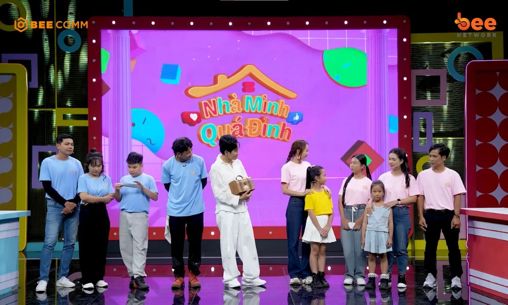 “Nhà Mình Quá Đỉnh”: MC Hồng Phúc đạt đến đẳng cấp tiên tri khiến Hoàng Phi, Diễm Phương “trở tay không kịp”