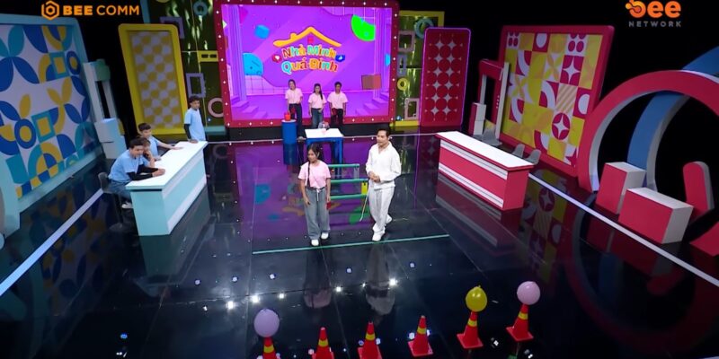 “Nhà Mình Quá Đỉnh”: MC Hồng Phúc đạt đến đẳng cấp tiên tri khiến Hoàng Phi, Diễm Phương “trở tay không kịp”