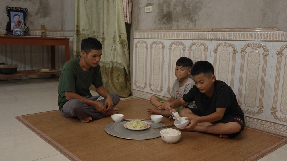 Đại Nghĩa, Quang Hà và Đồng Ánh Quỳnh nức nở trước những biến cố liên tục ập đến với cậu bé mồ côi