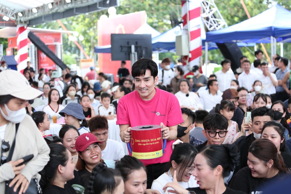 Đại Nghĩa, Quang Hà và Đồng Ánh Quỳnh nức nở trước những biến cố liên tục ập đến với cậu bé mồ côi