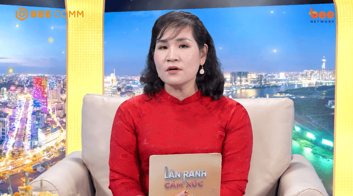 Tiến sĩ Tô Nhi A cùng chuyên gia pháp luật phân tích tình huống người phụ nữ bị tình trẻ sát hại vì đòi chia tay