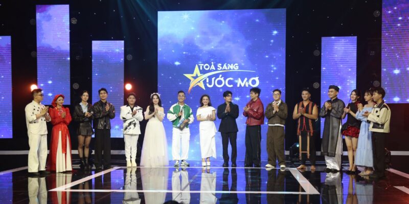 “Tỏa Sáng Ước Mơ” mùa 4: Lâm Hùng bối rối vì phải sửa điểm 3 lần, Top 12 lộ diện đầy kịch tính