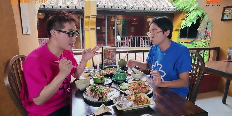 Lâm Nguyễn và Năm Chà đại náo nhà hàng chay phong cách Hội An giữa lòng TP.HCM