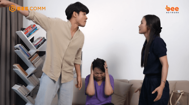 Lằn Ranh Cảm Xúc: Cô gái đánh mẹ ruột bị anh trai tấn công dù đang mang thai