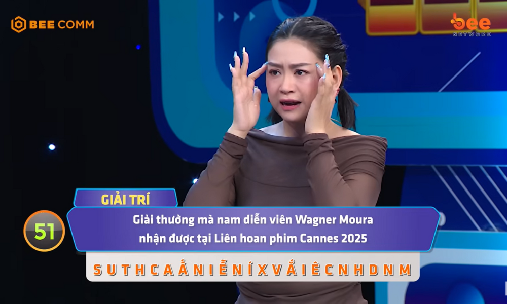 Con gái đầu lòng của Kim Tử Long gây bất ngờ với cột hơi “ấn tượng” tại “Úm Ba La Ra Chữ Gì?” mùa 7 
