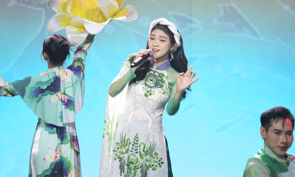 Hải Yến Idol bất ngờ tìm thấy “bản sao giọng hát” của NSND Tấn Minh tại “Tỏa Sáng Ước Mơ”