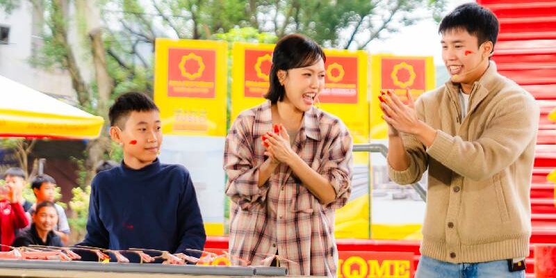 Diệu Nhi cùng Long Vũ góp sức mang về 100 triệu đồng cho các em nhỏ mồ côi