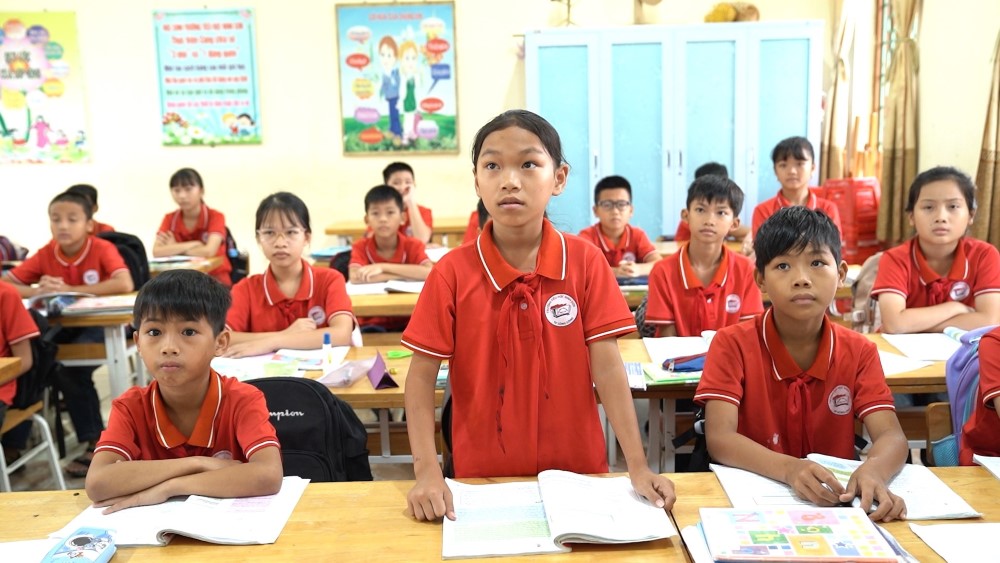 Hà Việt Dũng, Quỳnh Kool xúc động trước bé gái lớp 5 tự lo cho bản thân vì mẹ bệnh, anh trai bỏ học đi làm