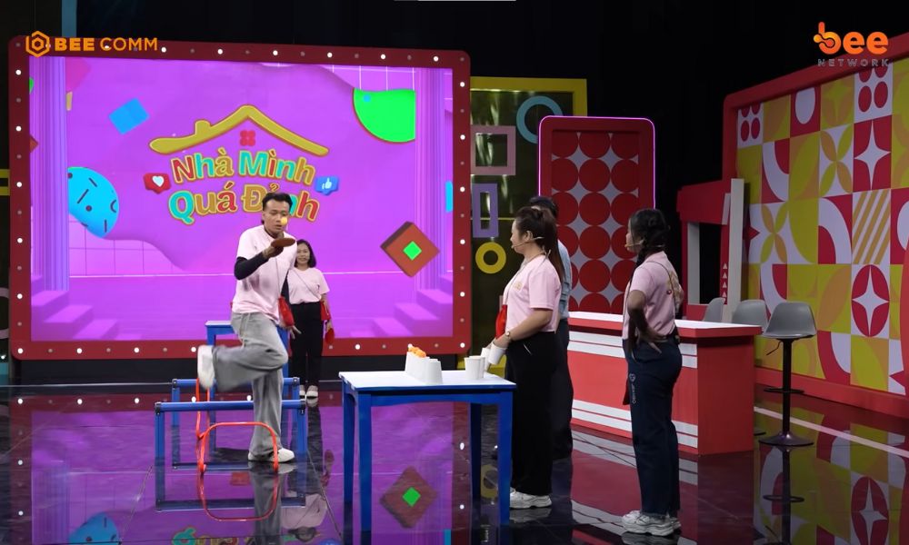 Diễm Phương “mặt búng ra sữa” khiến MC Hồng Phúc tưởng nhầm… con gái út