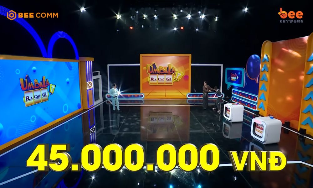 Đội chơi của “ca sĩ 3 tỷ view” Phan Như Thùy thắng lớn tại “Úm Ba La Ra Chữ Gì” mùa 7