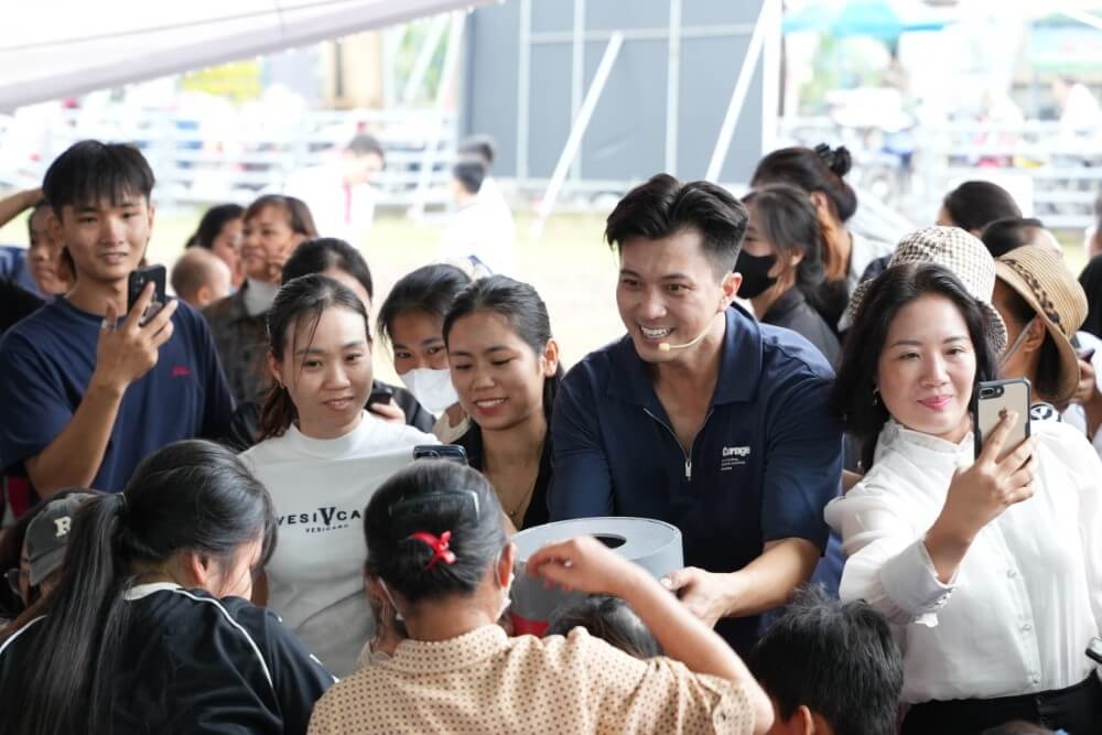 Đại Nghĩa, Huỳnh Lập, Puka, Lương Bích Hữu và nhiều nghệ sĩ tham gia ghi hình Mái ấm gia đình Việt tại Tây Ninh