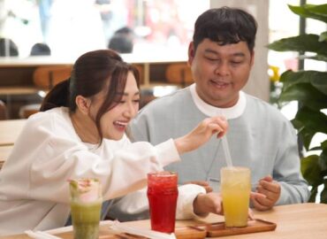 Quán ăn hạnh phúc tập 48 Phương Lan trầm trồ với croissant nóng giòn, mê mẩn cold brew cam tại M’oi Coffee and Tea Bar