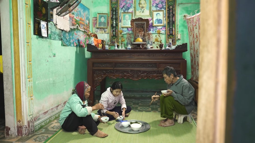 MC Thanh Thảo nghẹn lòng, Bùi Trường Linh xót xa trước gia cảnh mẹ đơn thân, con ngoan hiếu thảo