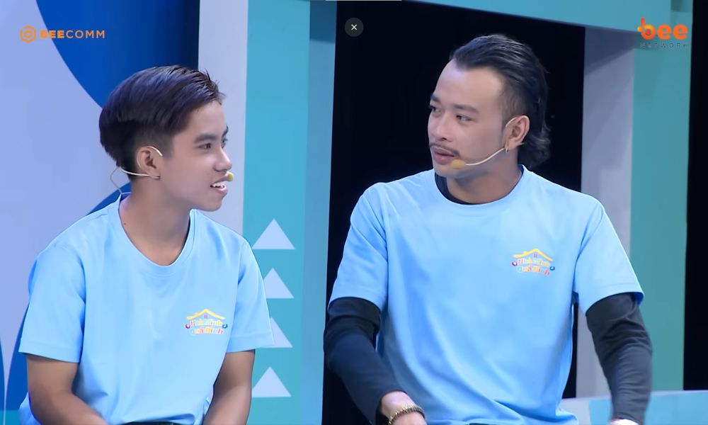 Gia đình sở hữu “gen sinh đôi” nhiều đời khiến MC Dương Hồng Phúc và Diễm Phương phải trầm trồ 