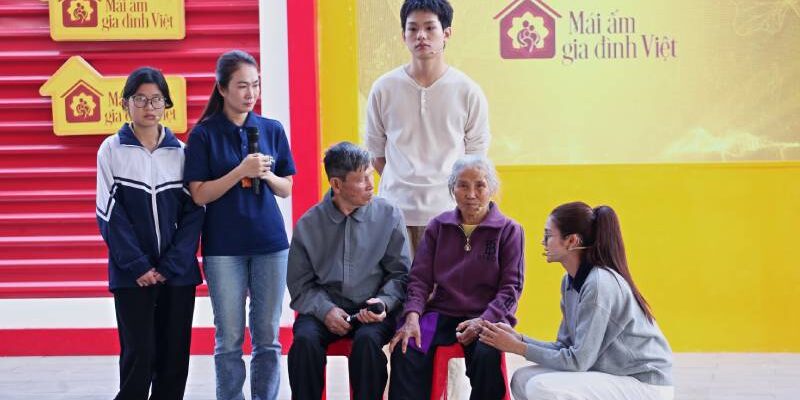 MC Thanh Thảo nghẹn lòng, Bùi Trường Linh xót xa trước gia cảnh mẹ đơn thân, con ngoan hiếu thảo