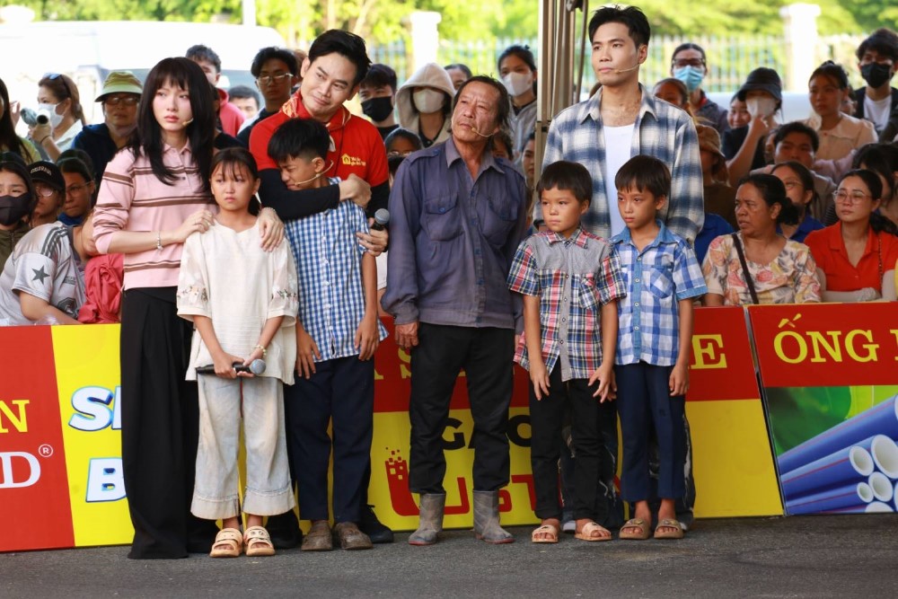 Hơn 2,6 tỷ đồng được trao sau 3 ngày ghi hình “Mái ấm gia đình Việt” tại TP.HCM