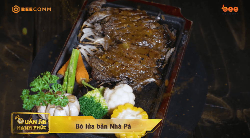 Tuấn Kiệt và Bi Max thích thú “đột nhập” nhà hàng của Ngọc Trinh, mê mẩn từ không gian đến món ăn