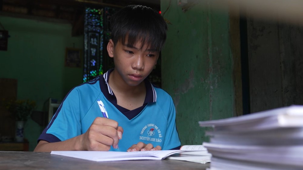 Thanh Thảo, Mai Phương, Trương Đình Hoàng nghẹn lòng trước nghị lực của các em nhỏ kém may mắn