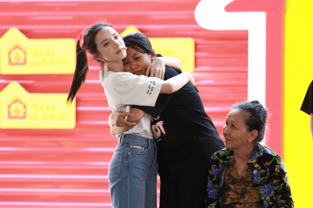 Hơn 2,6 tỷ đồng được trao sau 3 ngày ghi hình “Mái ấm gia đình Việt” tại TP.HCM