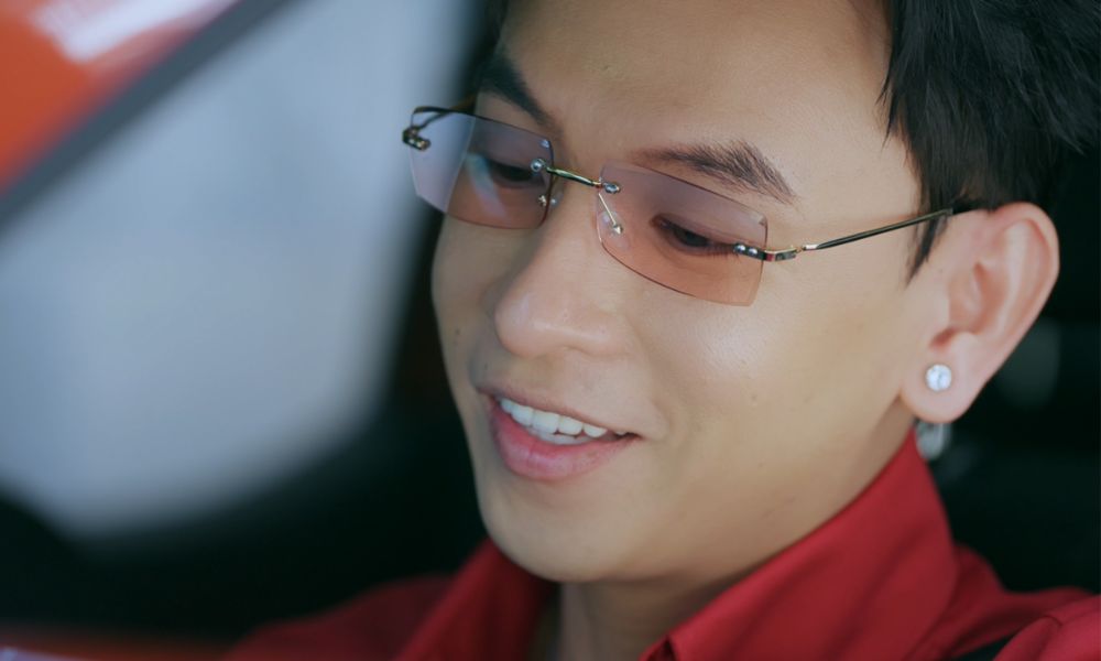 Nam diễn viên được Trấn Thành ví là “soái ca làng hài” gây chú ý với vai diễn hai tính cách trong phim mới