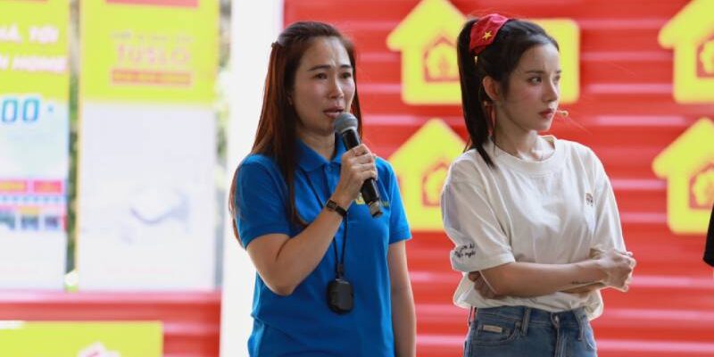 Thanh Thảo, LyLy và Vĩnh Đam nghẹn ngào trước tuổi thơ thiếu vắng cha mẹ của những em nhỏ lớn lên trong vòng tay bà ngoại