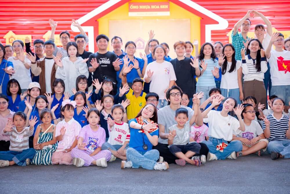 Lần thứ 2 trở lại Nghệ An, Mái ấm gia đình Việt tiếp tục lan tỏa hành trình sẻ chia yêu thương tại Bắc Trung Bộ