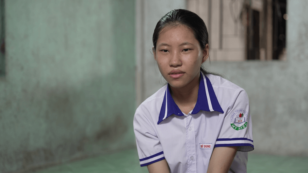 Đại Nghĩa bật khóc, Song Luân và Anh Tú nghẹn ngào trước cô bé mồ côi được ông bà hàng xóm cưu mang suốt hơn 10 năm