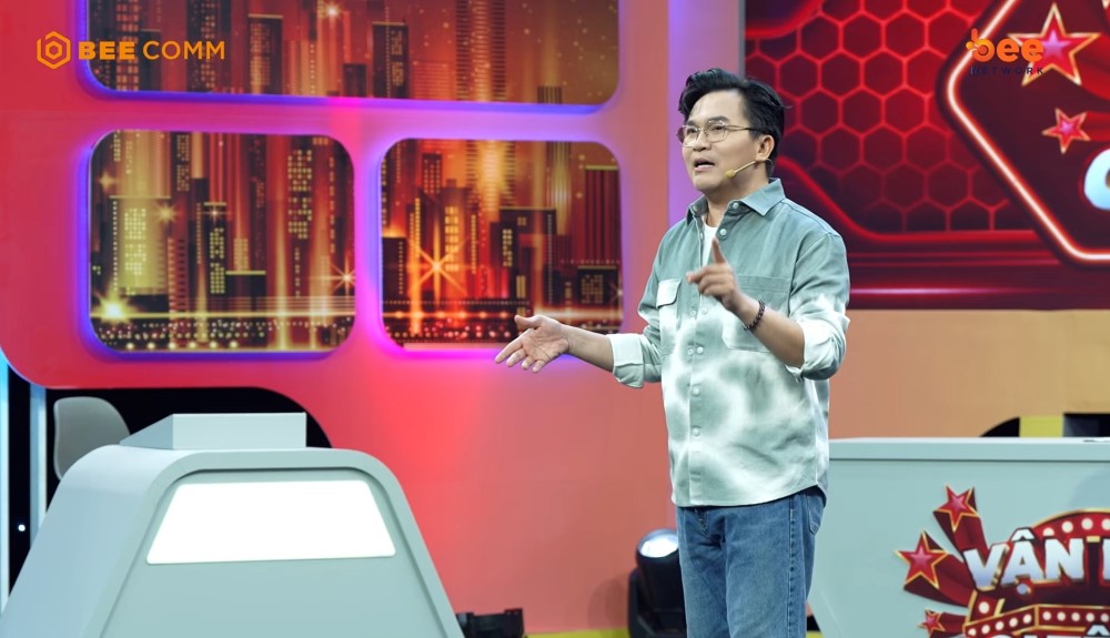 Vận May Gọi Tên Ai tập 17 Đại Nghĩa “đứng hình” khi dàn diễn viên trẻ thi nhau nhận mình là “mầm non”, “lớp chòi lá”