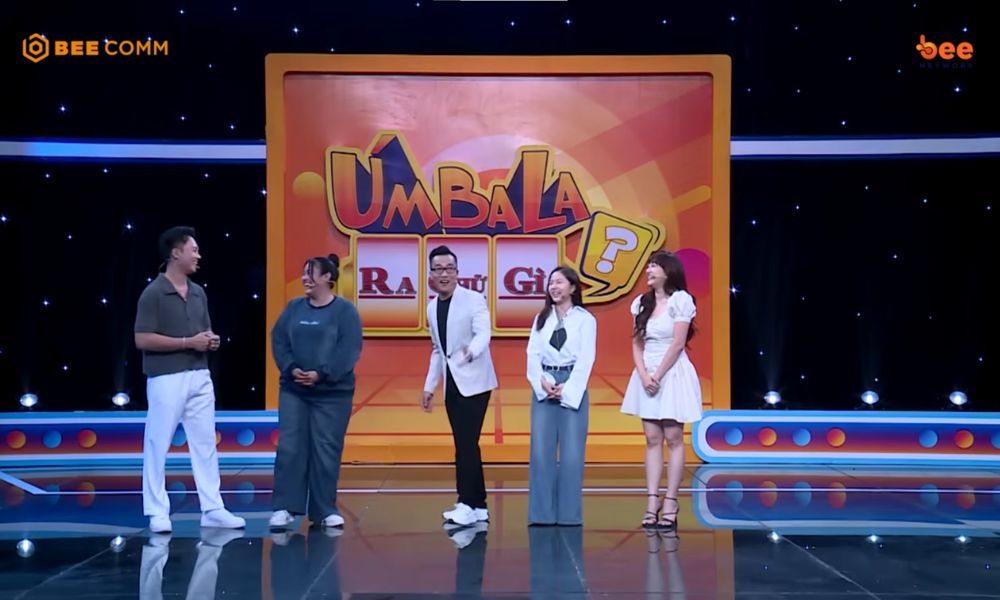 "Úm Ba La Ra Chữ Gì": Như Quỳnh "tím tái mặt mày", Sở Lam bỏ cuộc để... bảo toàn nhan sắc 