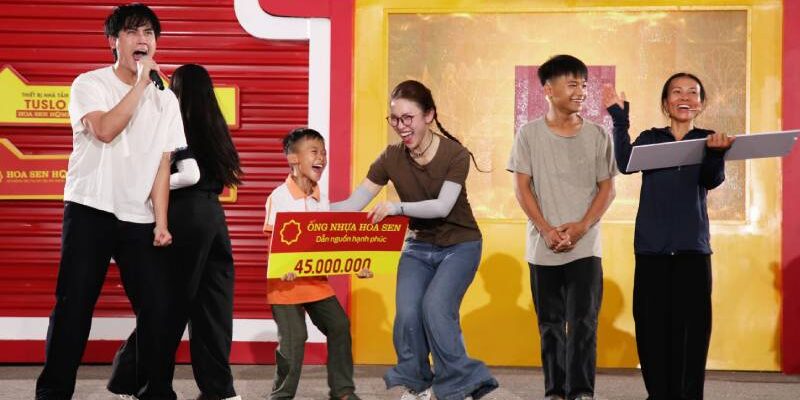 Mái ấm gia đình Việt tập 194: Gần 1 tỷ đồng được trao đến tay các em nhỏ có hoàn cảnh khó khăn