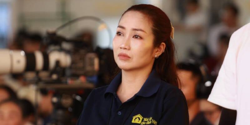 NSƯT Ốc Thanh Vân nghẹn ngào “Mẹ bỏ con là điều tôi không đồng ý”