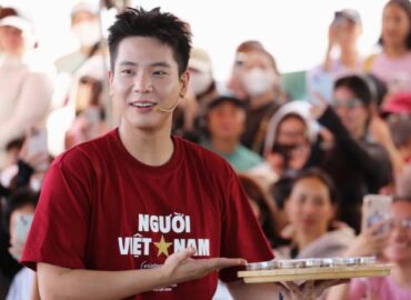 Quân A.P trao 150 triệu đồng cho các em nhỏ có hoàn cảnh khó khăn khi ghi hình “Mái ấm gia đình Việt” tại Khánh Hòa